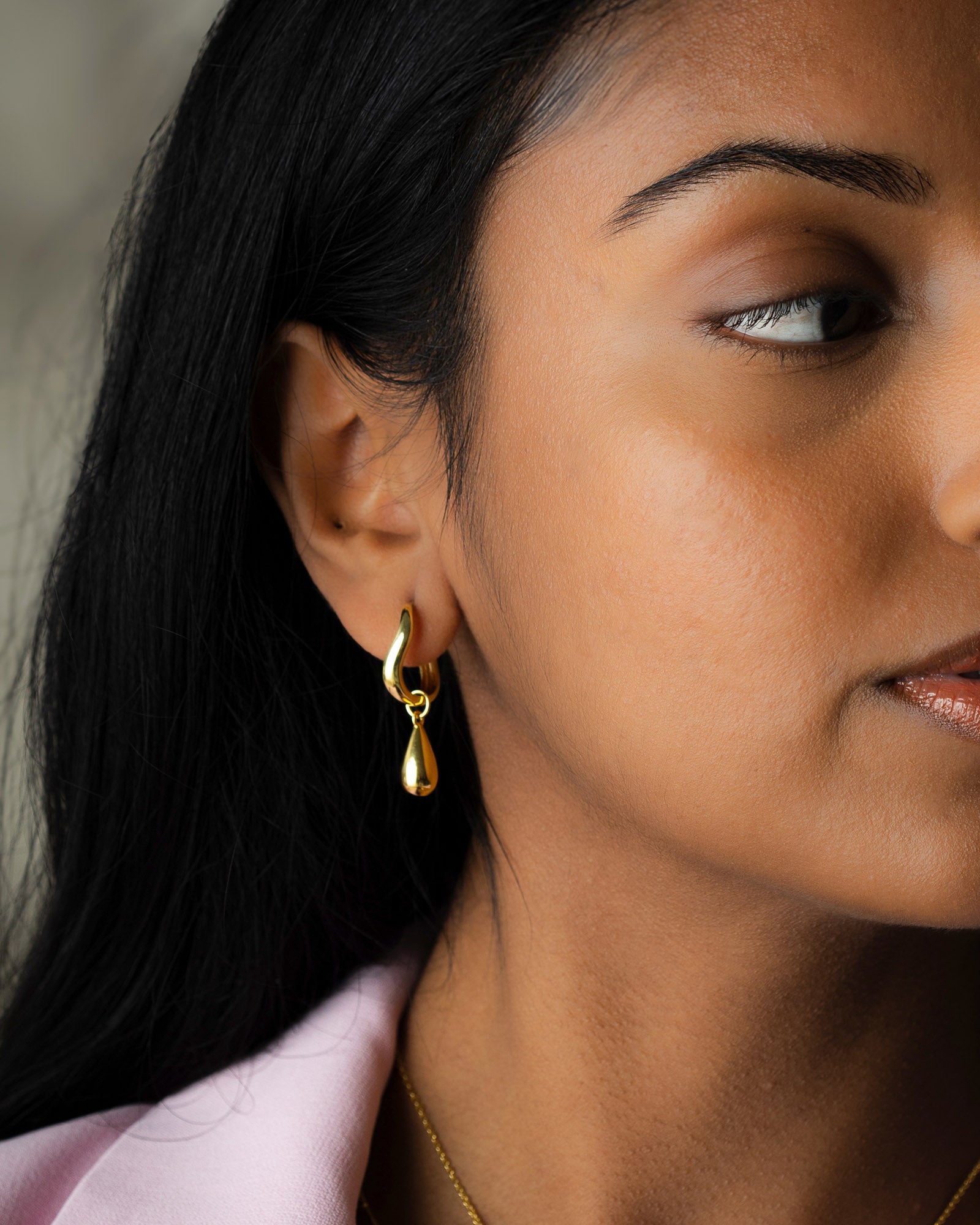 Wavy Teardrop Huggie Earrings