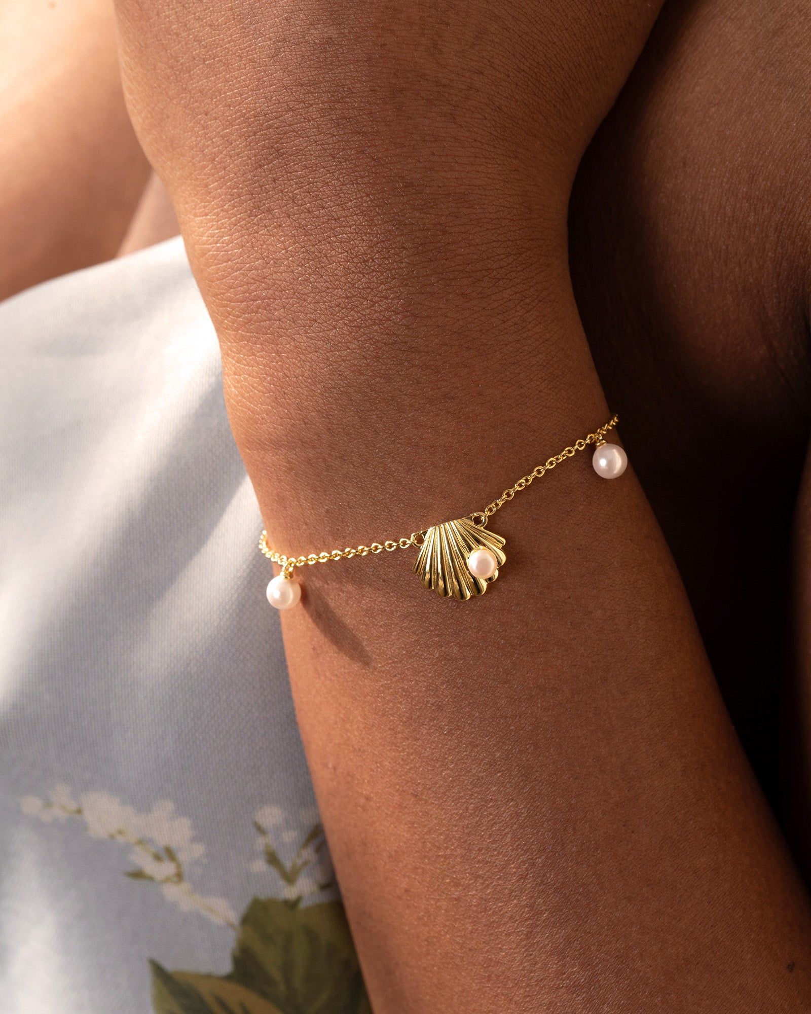 Seashell Pearl Charm Bracelet